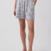 Pantaloncini comodi in misto lino da 6"