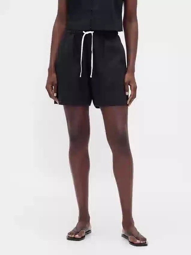 Pantaloncini comodi in misto lino da 6"