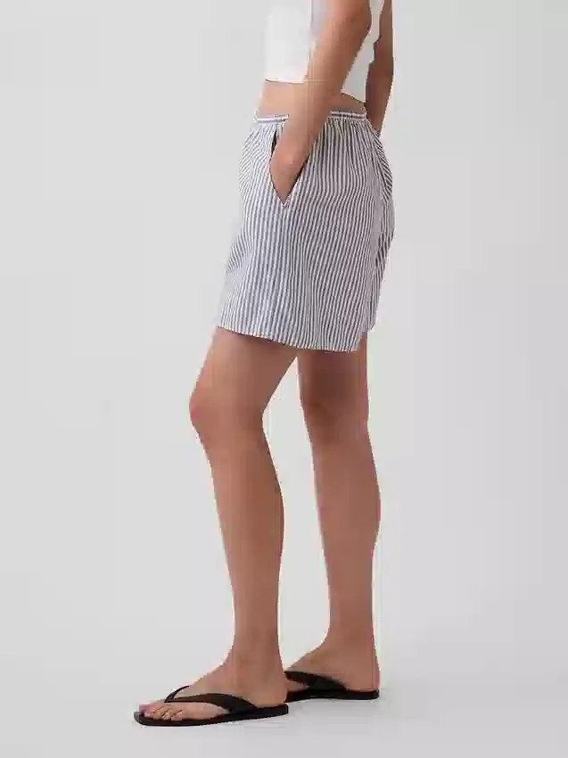 Pantaloncini comodi in misto lino da 6"