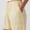 Pantaloncini comodi in misto lino da 6"