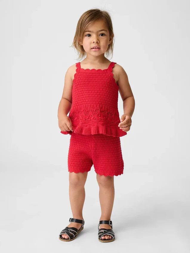 Pantaloncini con orlo smerlato all'uncinetto per neonato & bebè