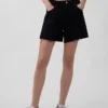 Pantaloncini corti a vita media da 4", morbidissimi e dal taglio morbido