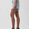 Pantaloncini corti a vita media da 4", morbidissimi e dal taglio morbido