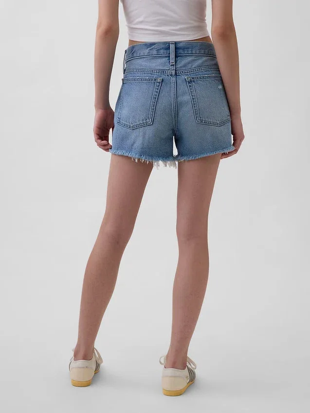 Pantaloncini corti a vita media da 4", morbidissimi e dal taglio morbido