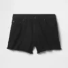 Pantaloncini corti a vita media da 4", morbidissimi e dal taglio morbido