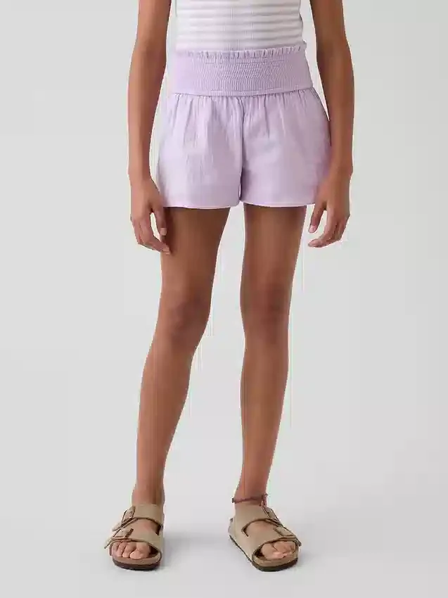 Pantaloncini da bambino in garza di cotone con orlo a farfalla