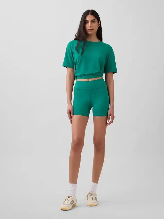 Pantaloncini da ciclismo GapFit Smooth da 4"