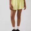 Pantaloncini da corsa a secco rapido con orlo a farfalla per bambini