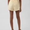Pantaloncini da corsa GapFit Tech a vita alta