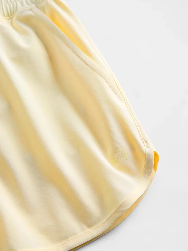 Pantaloncini da corsa GapFit Tech a vita alta