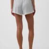 Pantaloncini da pigiama in modal morbidissimo con bordi in pizzo