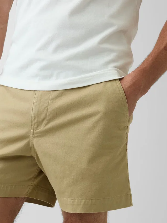 Pantaloncini dal taglio comodo da 5,5"