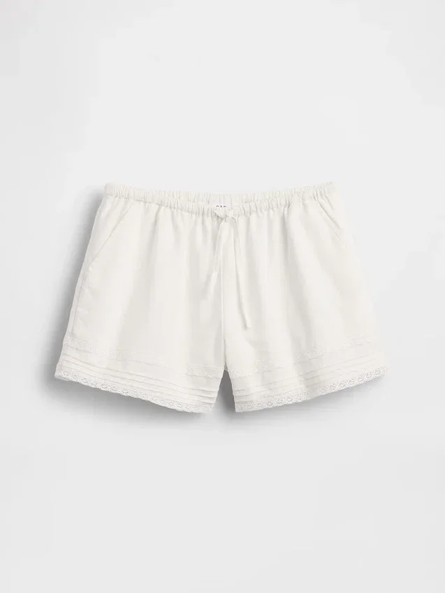 Pantaloncini facili da indossare in misto lino e cotone con bordi in pizzo per bambini