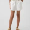 Pantaloncini facili da indossare in misto lino e cotone con bordi in pizzo per bambini