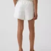 Pantaloncini facili da indossare in misto lino e cotone con bordi in pizzo per bambini