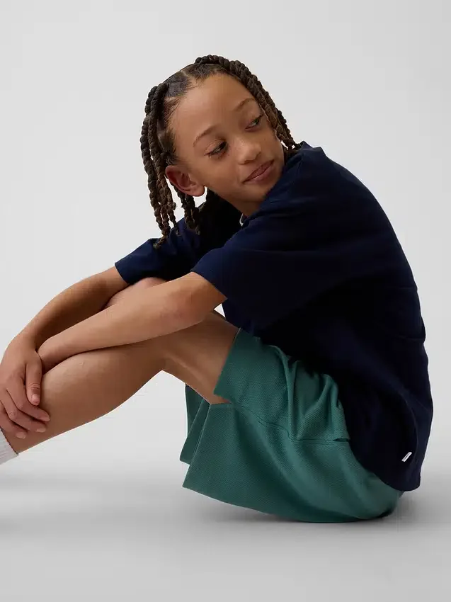 Pantaloncini GapFit da bambino in rete riciclata da 6"