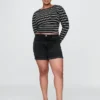 Pantaloncini girlfriend in denim a vita media da 5"