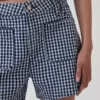 Pantaloncini in denim a vita alta da 3,5", modello dritto e morbido con stampa a quadretti