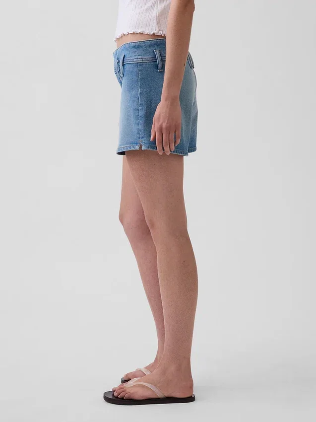 Pantaloncini in denim a vita bassa da 3"