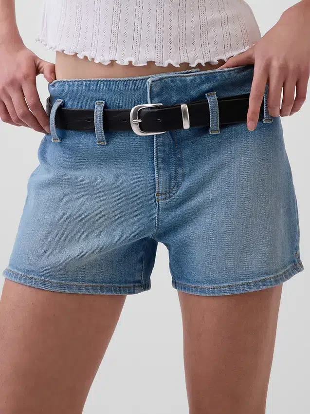 Pantaloncini in denim a vita bassa da 3"