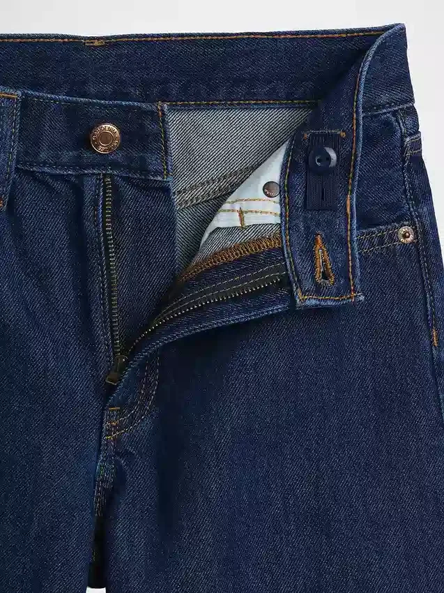 Pantaloncini in denim a vita bassa e linea allungata per bambini