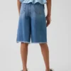 Pantaloncini in denim a vita bassa ultrasoft e dal taglio lungo per bambini