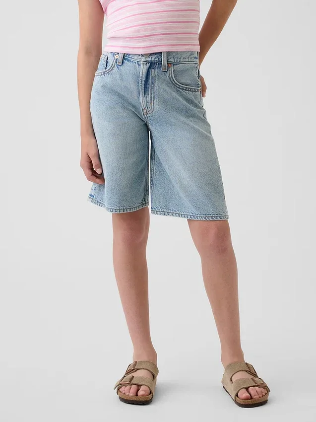 Pantaloncini in denim a vita media e linea allungata per bambini