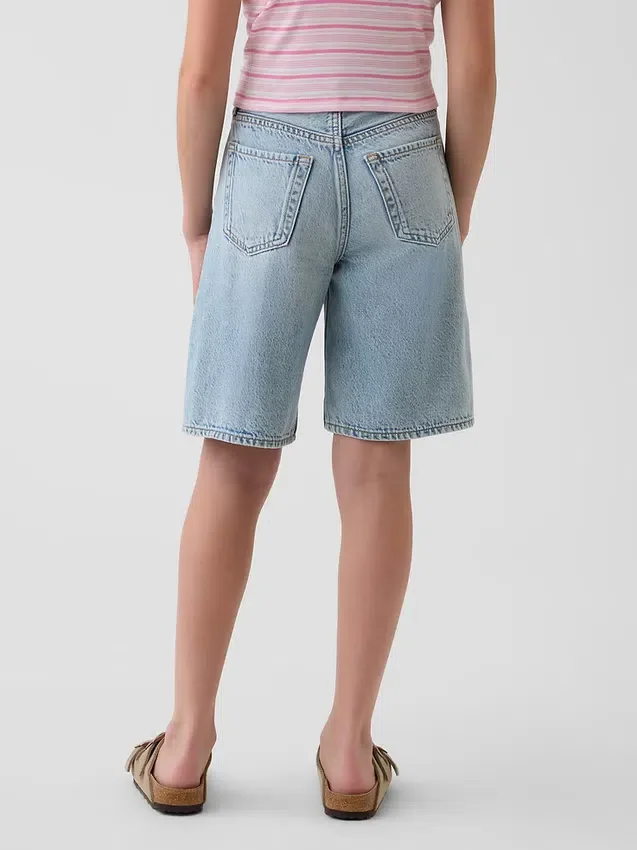 Pantaloncini in denim a vita media e linea allungata per bambini