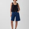 Pantaloncini in denim a vita media e linea lunga