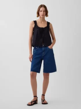 Pantaloncini in denim a vita media e linea lunga