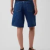 Pantaloncini in denim a vita media e linea lunga