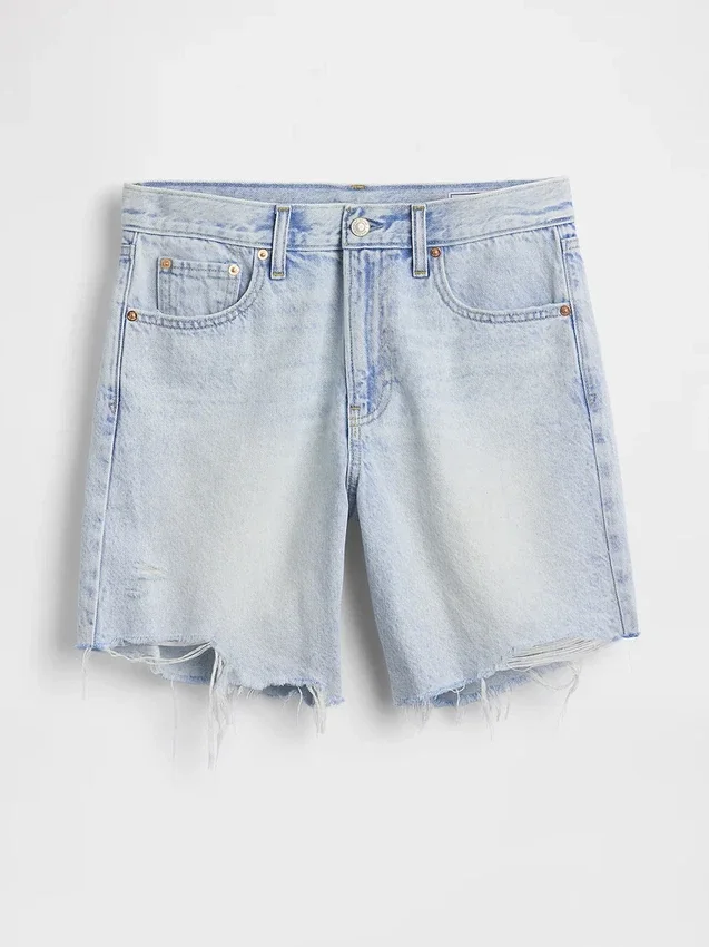 Pantaloncini in denim a vita media e vestibilità ampia