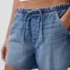 Pantaloncini in denim comodi a vita bassa da 3,5”