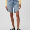 Pantaloncini in denim dal taglio ampio a vita media da 8"