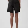 Pantaloncini in denim dal taglio ampio a vita media da 8"