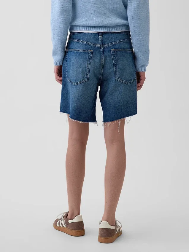 Pantaloncini in denim dal taglio ampio a vita media da 8"