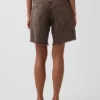 Pantaloncini in denim dal taglio ampio a vita media da 8"