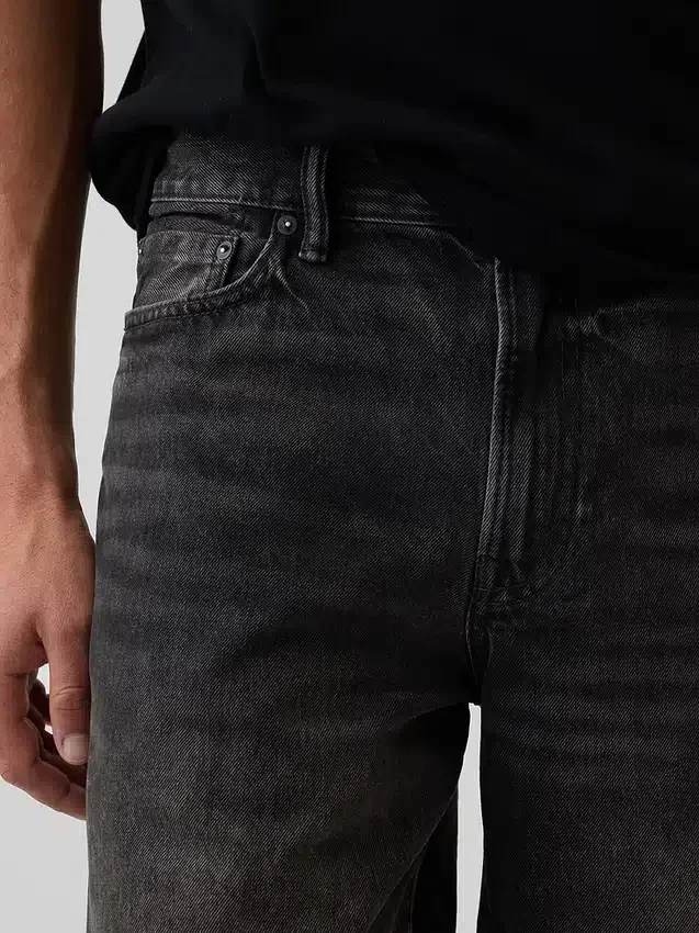 Pantaloncini in denim larghi da 10,5"