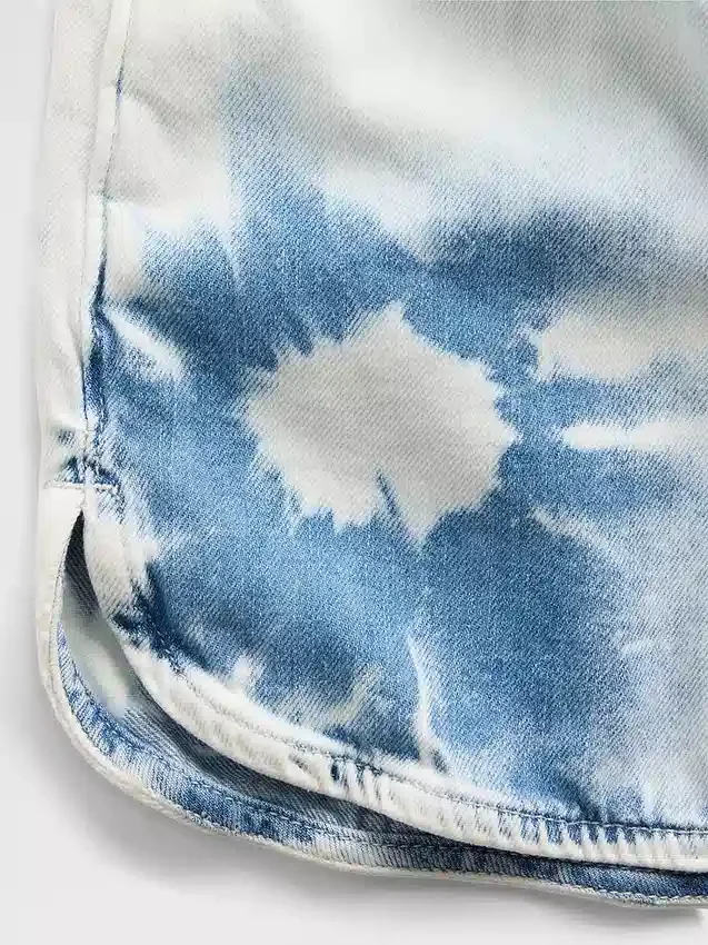 Pantaloncini in denim tie-dye a vita alta per bambini