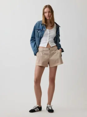 Pantaloncini kaki a vita media