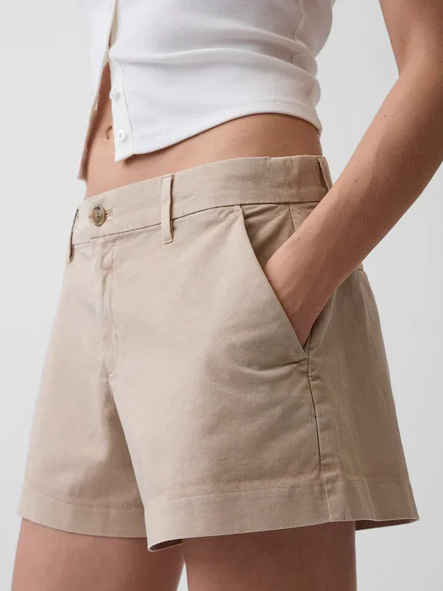 Pantaloncini kaki a vita media