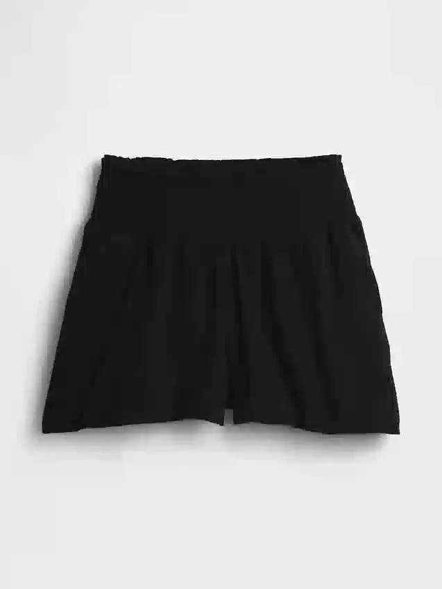 Pantaloncini premaman facili da indossare sotto la pancia