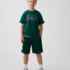 Pantaloncini sportivi in rete da bambino da 8"