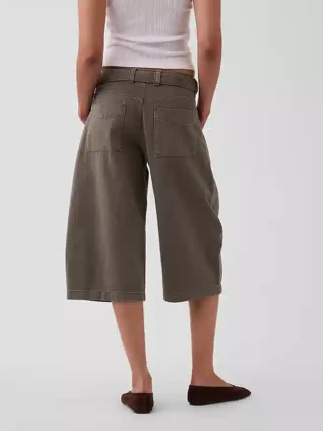 Pantaloni a campana con cintura a vita media
