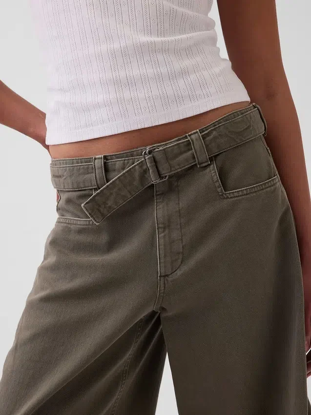 Pantaloni a campana con cintura a vita media