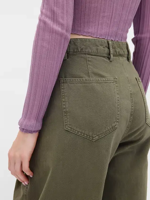 Pantaloni a gamba larga in twill a vita media