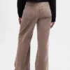Pantaloni a gamba larga in velluto a coste a vita alta