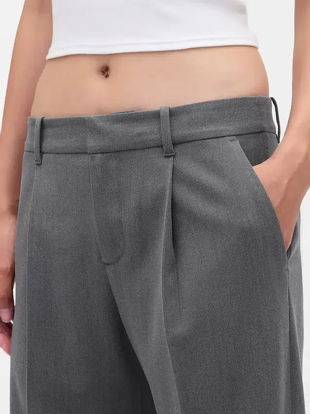 Pantaloni a pieghe in twill spazzolato a vita bassa 365