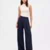 Pantaloni a vita alta con pieghe 365