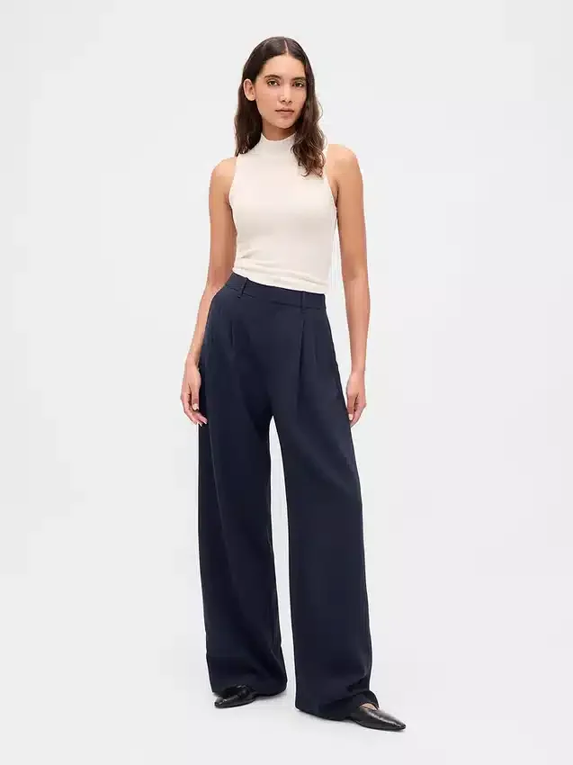 Pantaloni a vita alta con pieghe 365